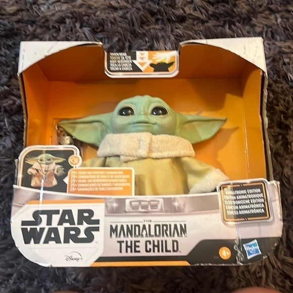 Mandalorian the child animatronic character with carry bag new in box - Picture 2 of 5